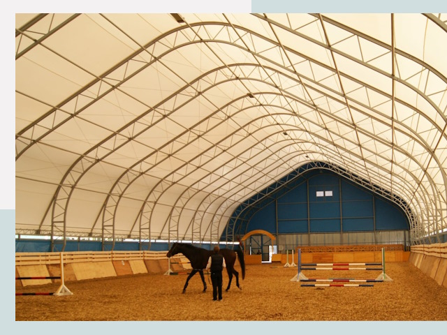 Строительство конных манежей в Архангельске