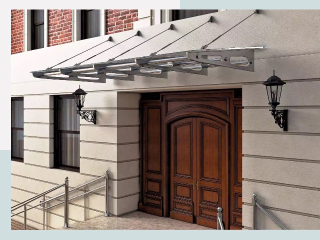 Металлические козырьки от 617 руб. в Архангельске